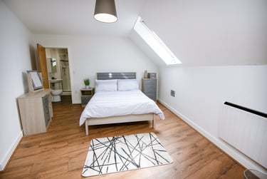 1 bed studio, Glasshouse Street, Hockley, Nottingham, NG13BZ - Image 2