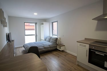 1 bed studio, Clare Street, Hockley, Nottingham, NG13BX - Image 1