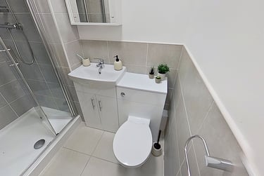 1 bed studio, Mansfield Road, Hockley, Nottingham, NG13FB - Image 4