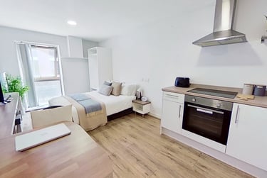 1 bed studio, Clare Street, Hockley, Nottingham, NG13BX - Image 1