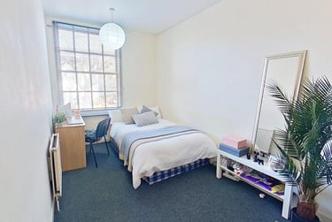 1 bed flat, North Sherwood Street, Arboretum, Nottingham, NG14EB - Image 1