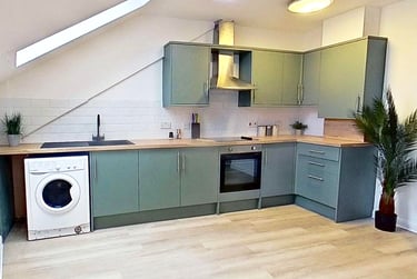 4 bed house, Mansfield Road, Daybrook, Nottingham, NG13HW - Image 1