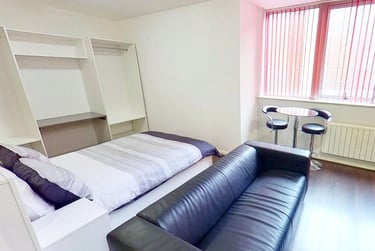 1 bed flat, Milton Street, Hockley, Nottingham, NG13RA - Image 2