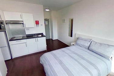1 bed studio, Milton Street, Hockley, Nottingham, NG13RA - Image 2