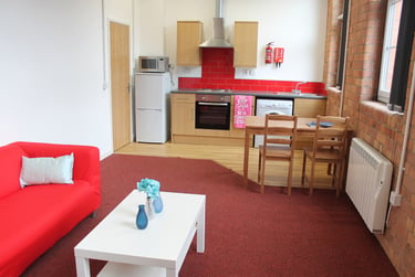 2 bed flat, Lower Parliament Street, Hockley, Nottingham, NG11EN - Image 2