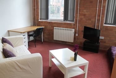 1 bed flat, Lower Parliament Street, Hockley, Nottingham, NG11EN - Image 3