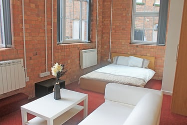 1 bed flat, Lower Parliament Street, Hockley, Nottingham, NG11EN - Image 3