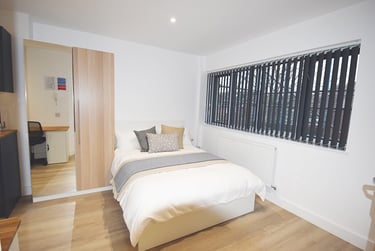 1 bed studio, Mansfield Road, Hockley, Nottingham, NG13FB - Image 2