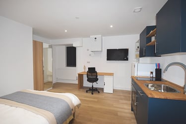 1 bed studio, Mansfield Road, Hockley, Nottingham, NG13FB - Image 1