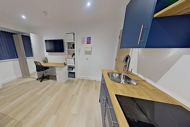 1 bed studio, Mansfield Road, Hockley, Nottingham, NG13FB - Image 2