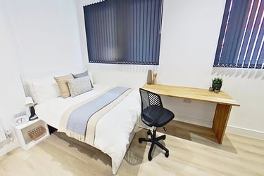 1 bed studio, Mansfield Road, Hockley, Nottingham, NG13FB - Image 1