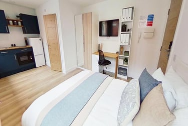 1 bed studio, Mansfield Road, Hockley, Nottingham, NG13FB - Image 1