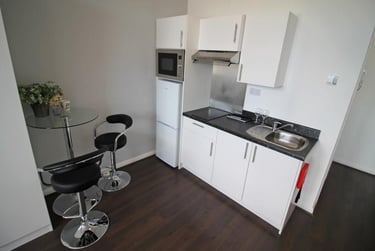 1 bed studio, Milton Street, Hockley, Nottingham, NG13RA - Image 3