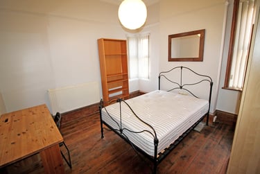 2 bed house, Forest Road West, Radford, Nottingham, NG74EQ - Image 4