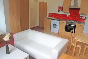 1 bed flat, Lower Parliament Street, Hockley, Nottingham, NG11EN - Image 4