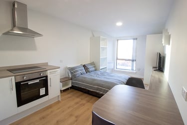 1 bed studio, Clare Street, Hockley, Nottingham, NG13BX - Image 1