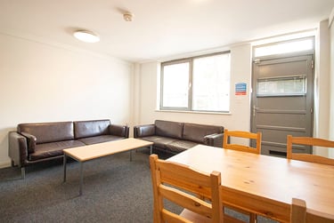 4 bed house, Mansfield Road, Daybrook, Nottingham, NG13HW - Image 3