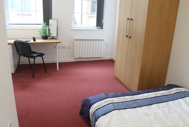 1 bed flat, Lower Parliament Street, Hockley, Nottingham, NG11EN - Image 3