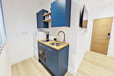 1 bed studio, Mansfield Road, Hockley, Nottingham, NG13FB - Image 2