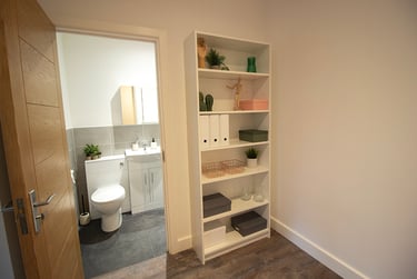 1 bed studio, Mansfield Road, Hockley, Nottingham, NG13FB - Image 3