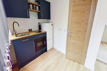 1 bed studio, Mansfield Road, Hockley, Nottingham, NG13FB - Image 3