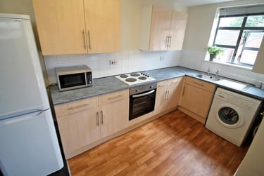 4 bed flat, Arthur Street, Arboretum, Nottingham, NG74DW - Image 3