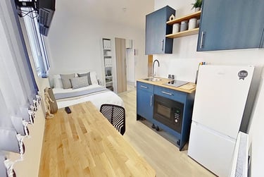 1 bed studio, Mansfield Road, Hockley, Nottingham, NG13FB - Image 1