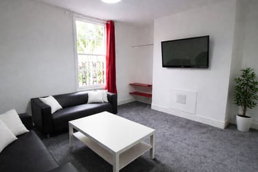 6 bed flat, Mansfield Road, Arboretum, Nottingham, NG13FQ - Image 1