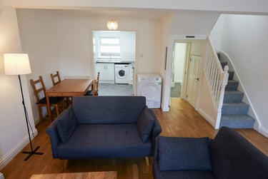 2 bed house, New Buildings, Well Street, St Sidwells, Exeter, EX46JD - Image 4