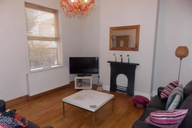 5 bed house, Claypole Road Arboretum Arboretum Nottingham, Hyson Green, Nottingham, NG76AB - Image 2