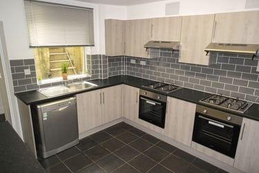 8 bed house, Semilong Road, Semilong, Northampton, NN26BT - Image 13