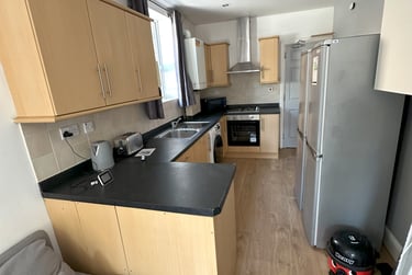 5 bed house, WYNDCLIFFE RD - 5x DOUBLE BEDS + BILLS INCLUDED, Southsea, Portsmouth, PO40LA - Image 3