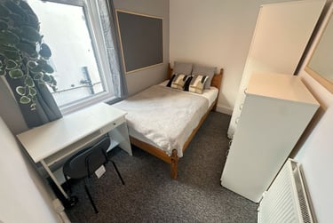 5 bed house, Fawcett Road, Southsea, Portsmouth, PO40DH - Image 5