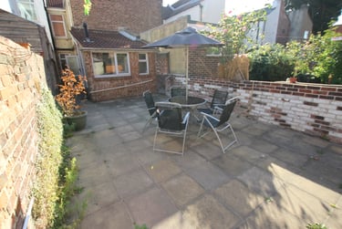 5 bed house, Fawcett goombs Wifi and Parking, Southsea, Portsmouth, PO40DH - Image 9