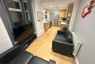 5 bed house, Fawcett Road, Southsea, Portsmouth, PO40DH - Image 9