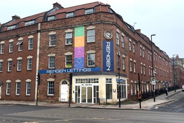 2 bed flat, New Bond House, Montpelier, Bristol, BS29AG - Image 1