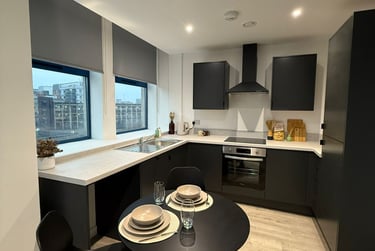 2 bed flat, All Saints Business Centre, City Centre, Newcastle, NE12ET - Image 2