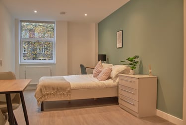 1 bed studio, Redcross Street, City Centre, Bristol, BS20PP - Image 2