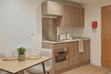 1 bed studio, Cherry Lane, Kingsdown, Bristol, BS13NG - Image 4