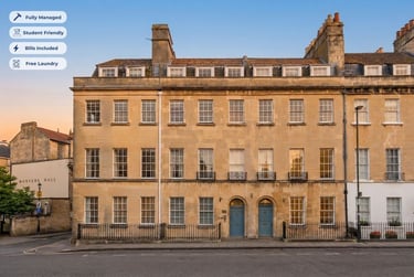 1 bed studio, Henry Street, Poets Corner, Bath, BA11JT - Image 1