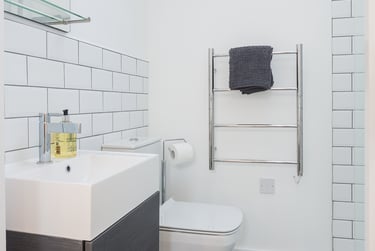 2 bed flat, Burnham Road, Twerton, Bath, BA23RY - Image 13