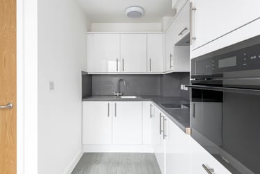 1 bed studio, West Street, Easton, Bristol, BS20GY - Image 5