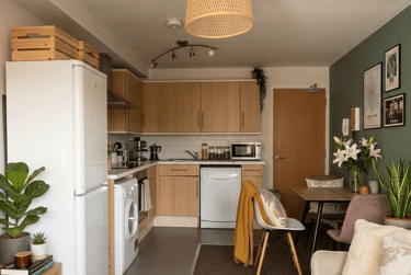 3 bed flat, Ambra Vale, Southville, Bristol, BS84RW - Image 2