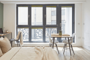 1 bed studio, Cherry Lane, Kingsdown, Bristol, BS13NG - Image 2