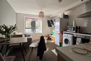 3 bed flat, Ambra Vale, Southville, Bristol, BS84RW - Image 3