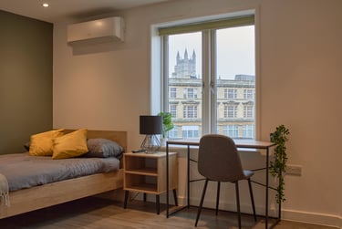 2 bed flat, St. James's Parade, Poets Corner, Bath, BA11UH - Image 5