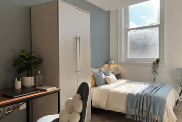 1 bed studio, Corn Street, City Centre, Bristol, BS11HT - Image 2