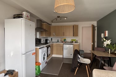 3 bed flat, Ambra Vale, Southville, Bristol, BS84RW - Image 2