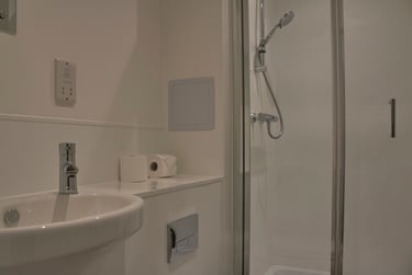 1 bed studio, Bond Street, Montpelier, Bristol, BS29AW - Image 6