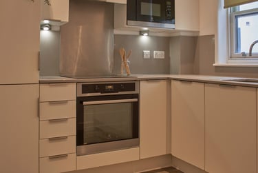 2 bed flat, St. James's Parade, Poets Corner, Bath, BA11UH - Image 6